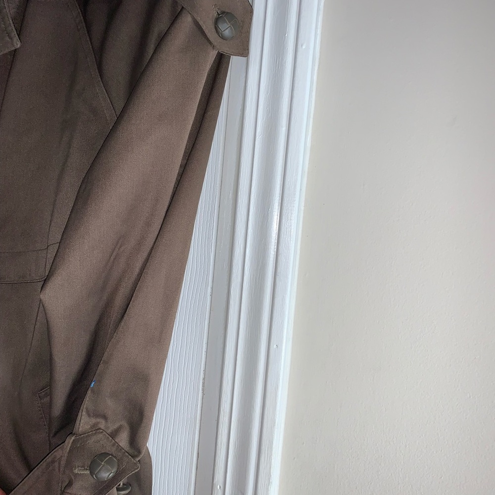 Gorgeous All-Weather Coat, Size 2 Petite - Picture 9 of 13